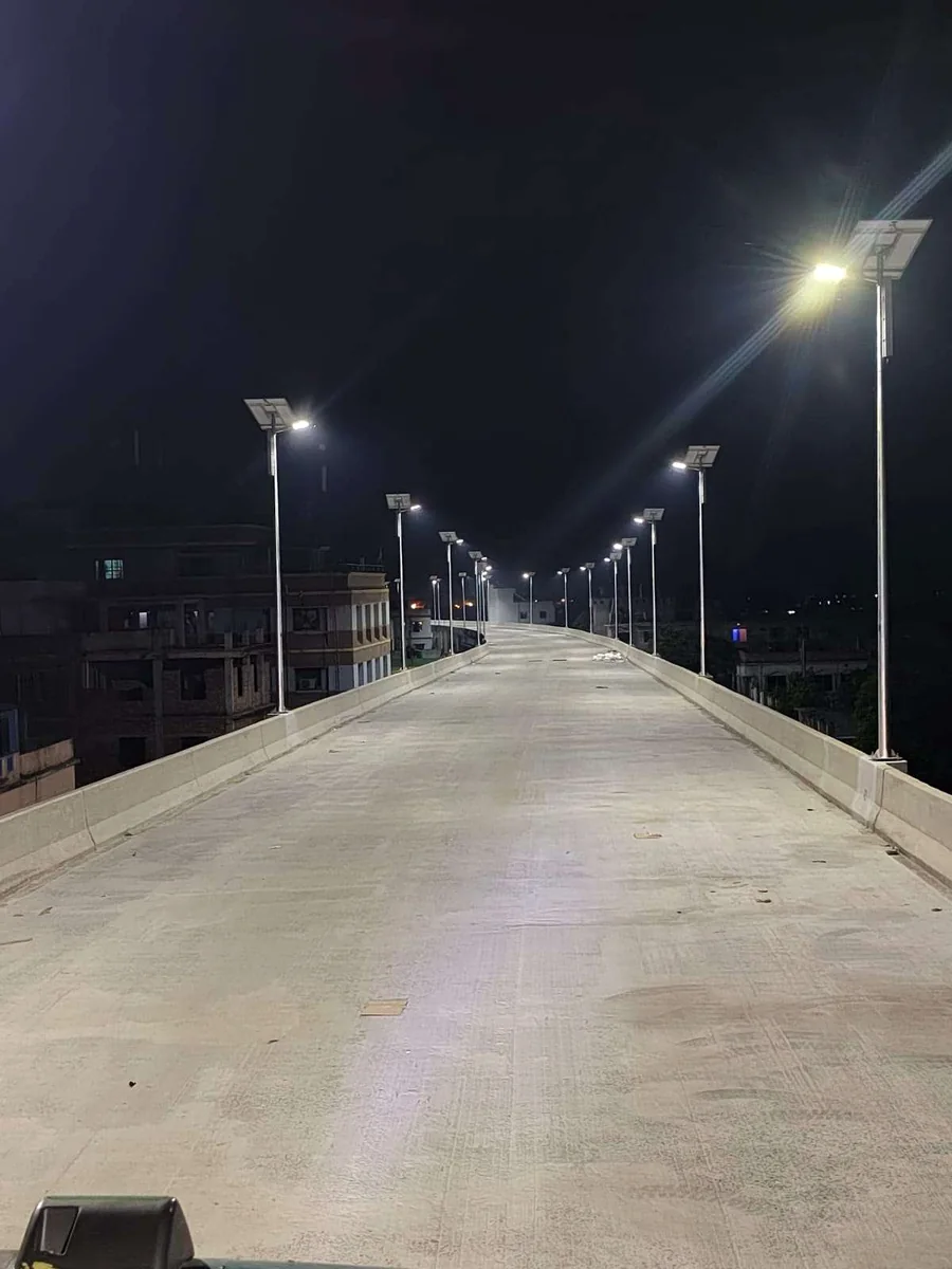 TRANSFO solar street light with 360W solar panel installed in Bangladesh TRANSFO solar street light with 360W solar panel installed in Bangladesh