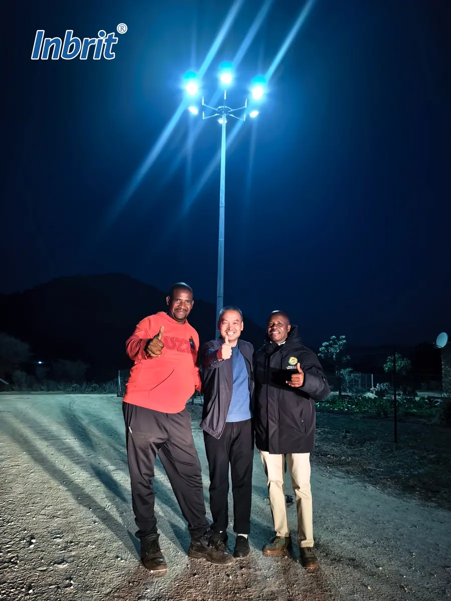 South Africa high mast solar lighting project night performance South Africa high mast solar lighting project night performance