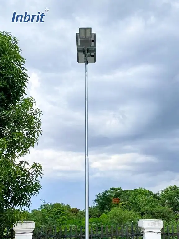 SOLO E dual-direction solar street light installed on a 6m pole in Cambodia SOLO E dual-direction solar street light installed on a 6m pole in Cambodia